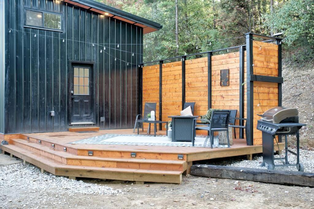2 Bed 1 Bath-sleeps 5 To 6 Near Rrg Large Deck Beattyville