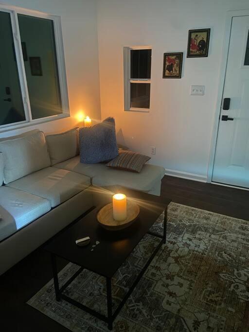 Holiday home 2 Bed 1 Bath-sleeps 5 To 6 Near Rrg Large Deck